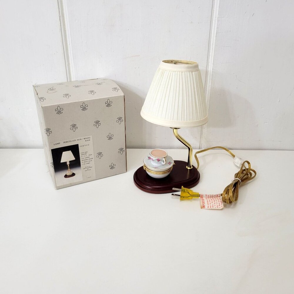 Night Light with Trinket Box/Pill Box and Lampshade - Picture 2 of 8